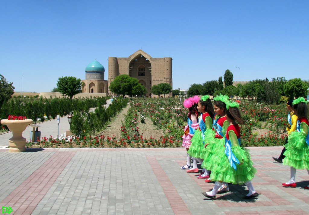 EODYasaviGirlsGreenSMALL