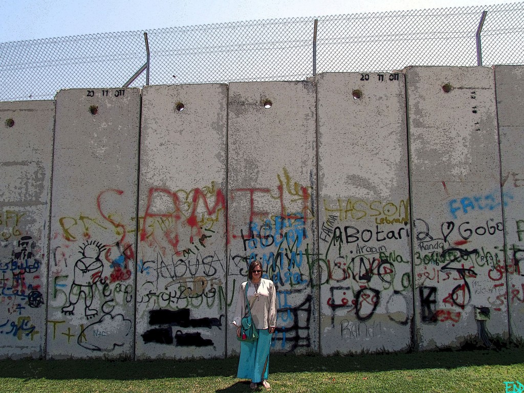 EODBorderWallPosterSMALL