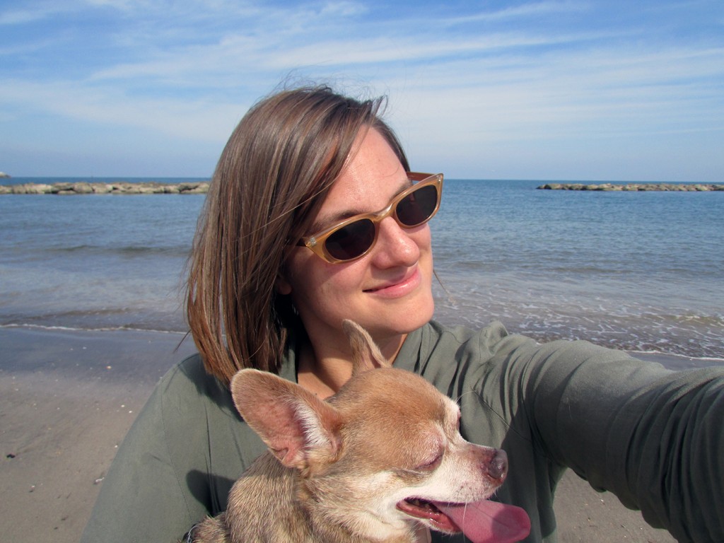 AnubisMeBeachOmanRedSMALL